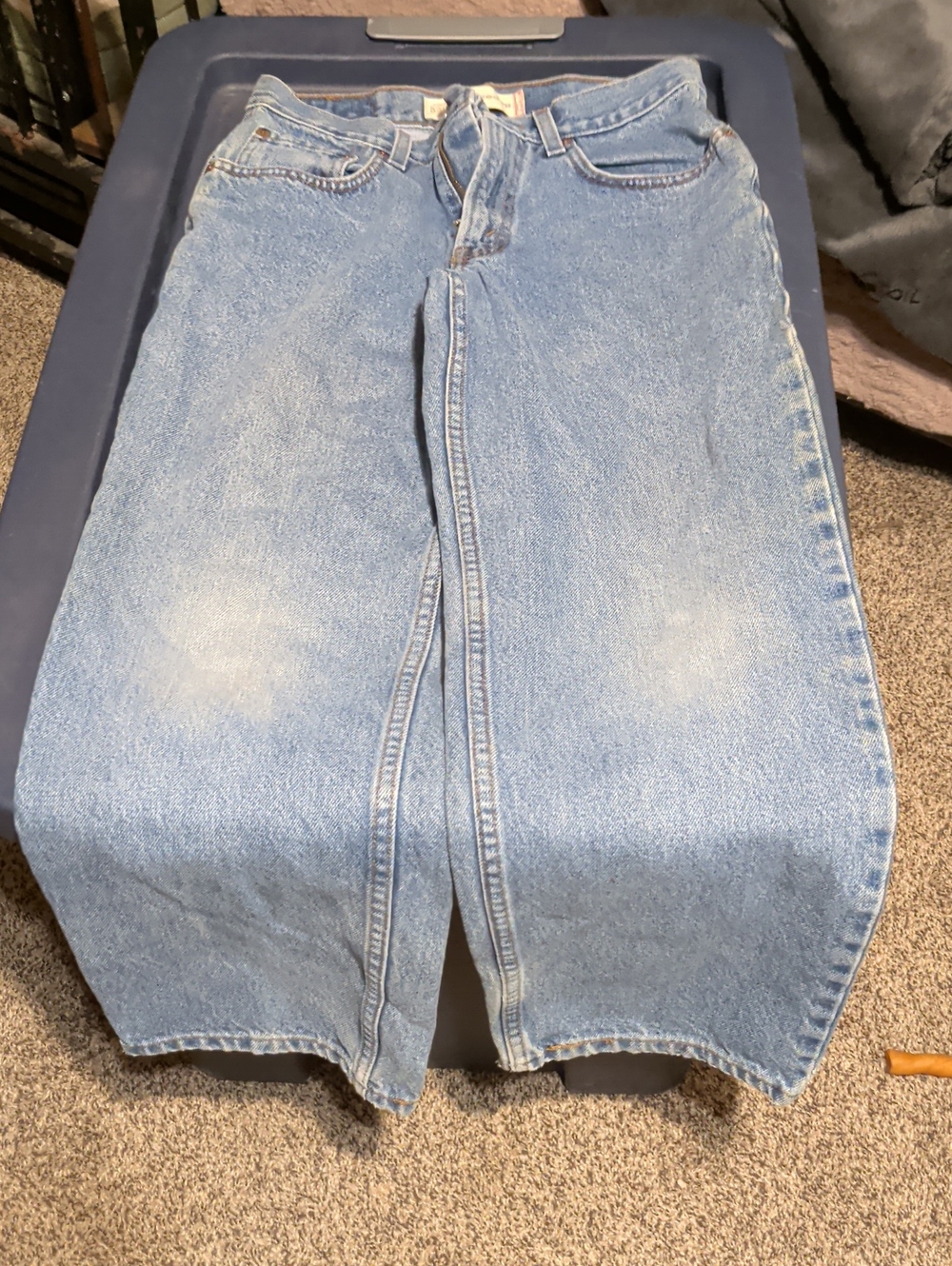 Levi's Light Blue 550 Relaxed Fit Jeans